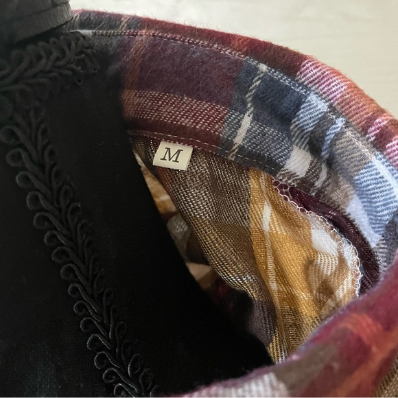 Women’s Holiday Plaid Button Front Long Sleeve Blouse, Size M - Picture 5 of 7